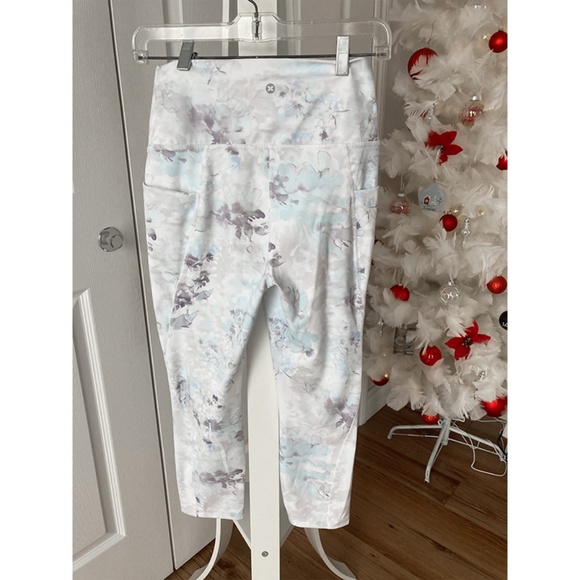 Workout Set - Reebook and RBK - Size S (top) and M - Picture 6 of 6